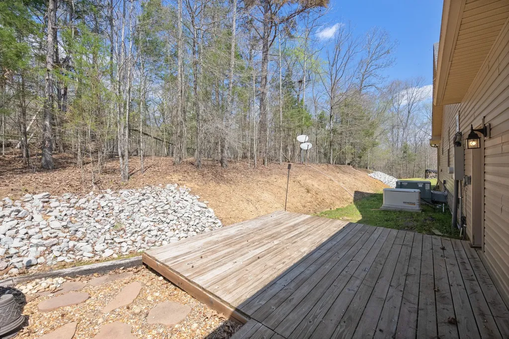 280 Iron Horse Trail Parsons TN 38363