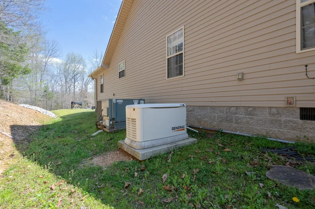 280 Iron Horse Trail Parsons TN 38363