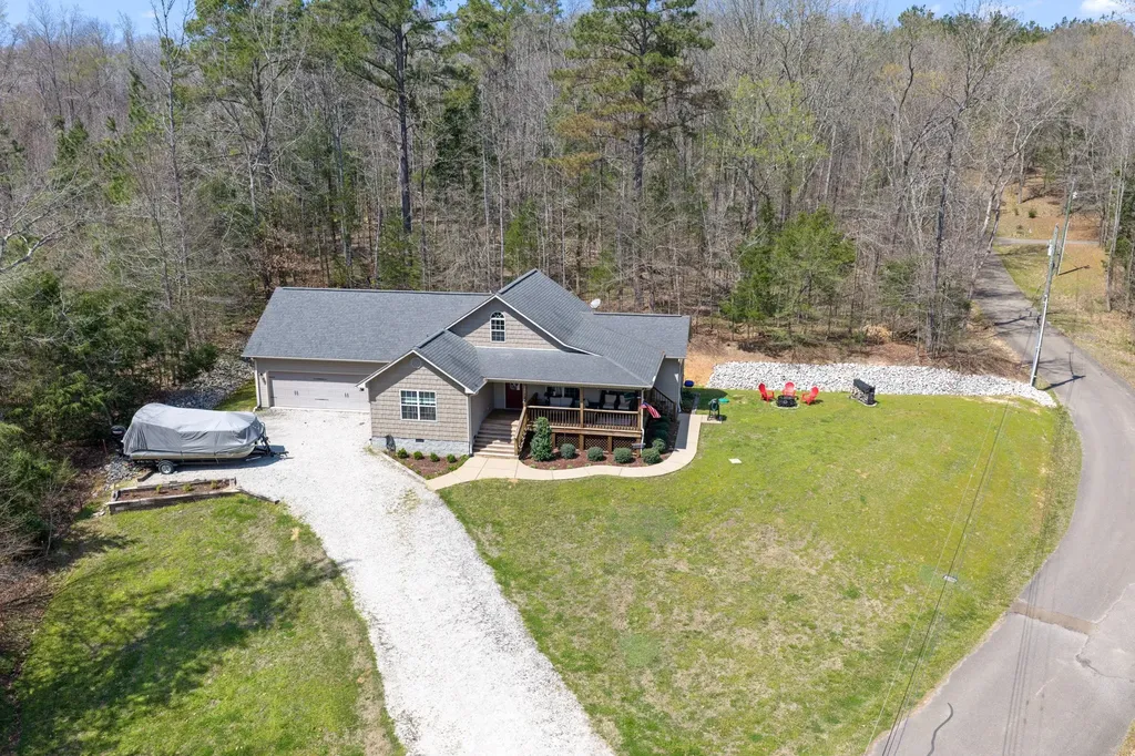 280 Iron Horse Trail Parsons TN 38363