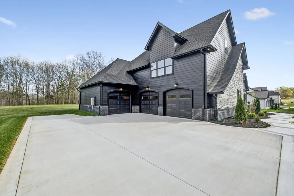 4025 Sadie Grace Way Clarksville TN 37042