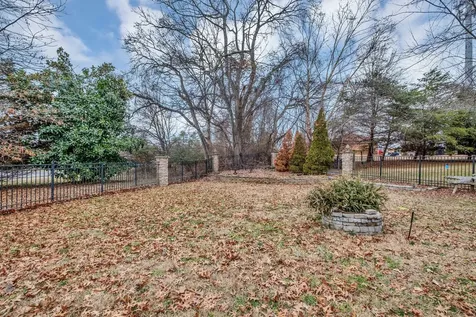 112 General Smith Place Hendersonville TN 37075