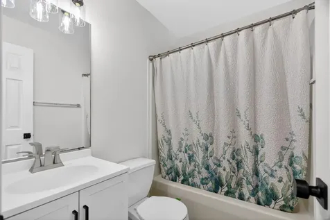 1966 Berkshire Drive Clarksville TN 37042