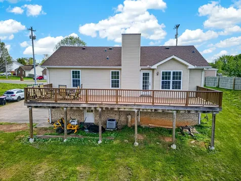 1966 Berkshire Drive Clarksville TN 37042