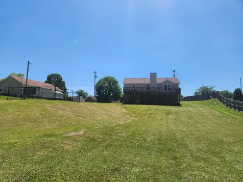 1966 Berkshire Drive Clarksville TN 37042