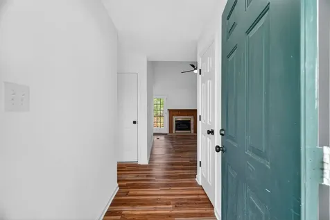 1966 Berkshire Drive Clarksville TN 37042