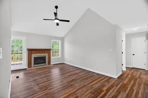 1966 Berkshire Drive Clarksville TN 37042