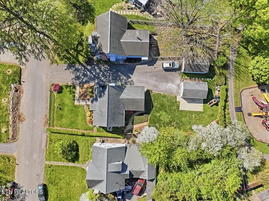 2445 Kennington Road Knoxville TN 37917