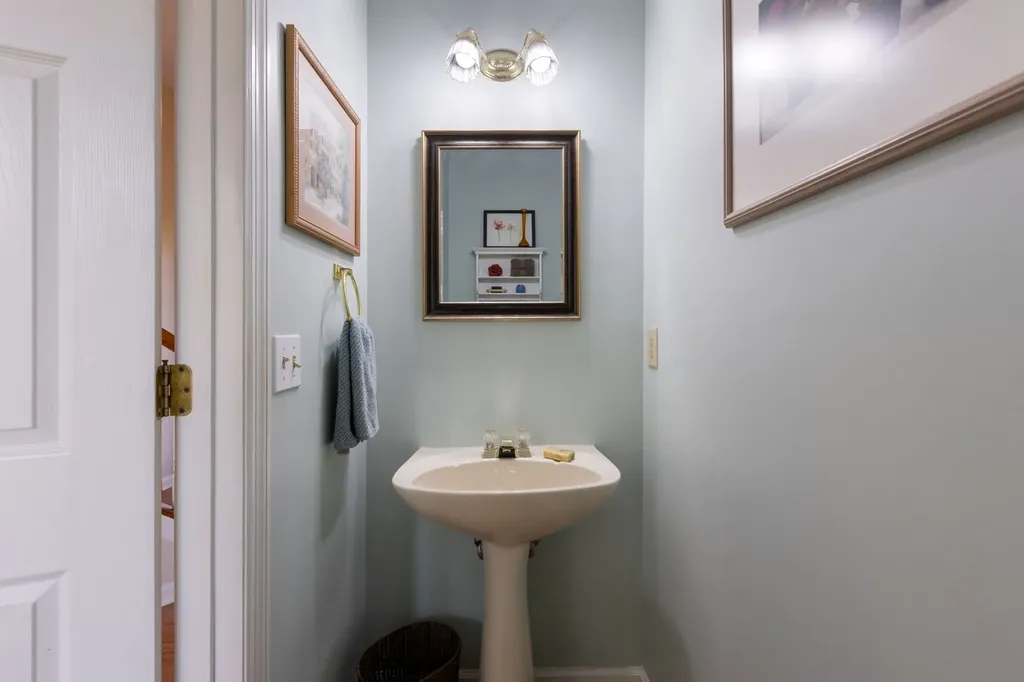 6953 Harpeth Glen Trace Nashville TN 37221