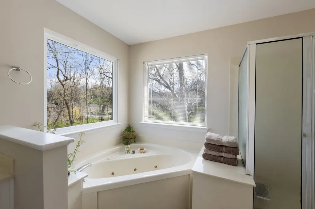 6953 Harpeth Glen Trace Nashville TN 37221