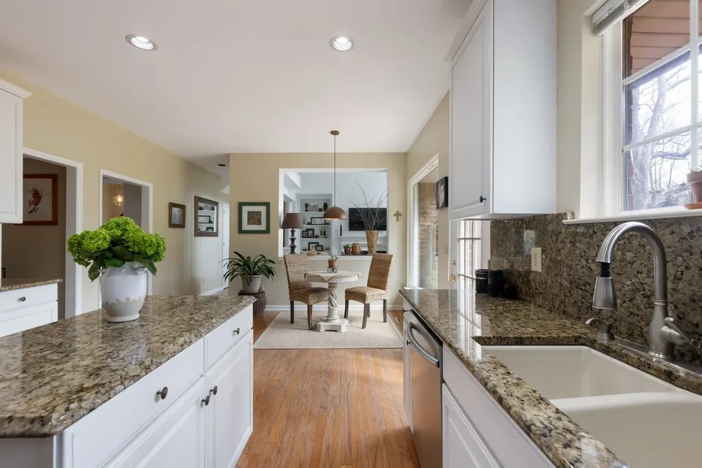 6953 Harpeth Glen Trace Nashville TN 37221