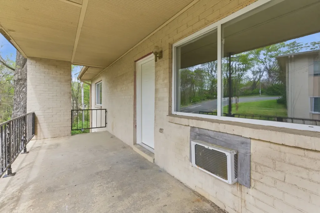 550 Harding Place Nashville TN 37211