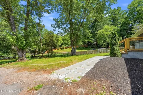 1717 Polkwright Lane Knoxville TN 37919