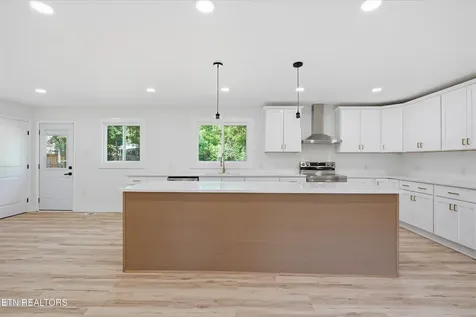 1717 Polkwright Lane Knoxville TN 37919