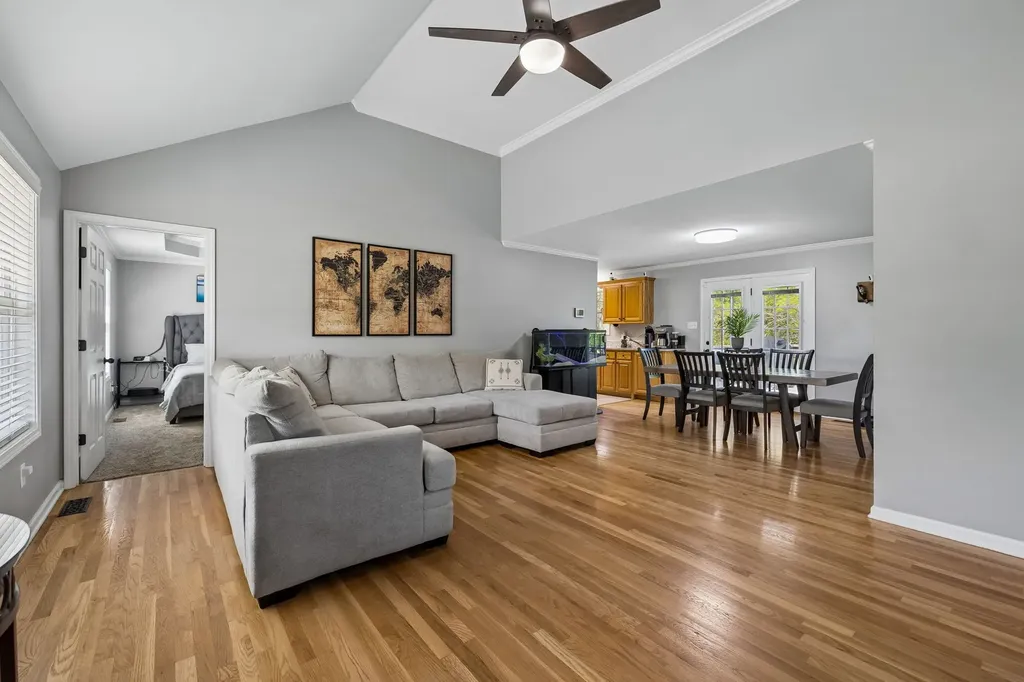 3084 Bowker Road Charlotte TN 37036
