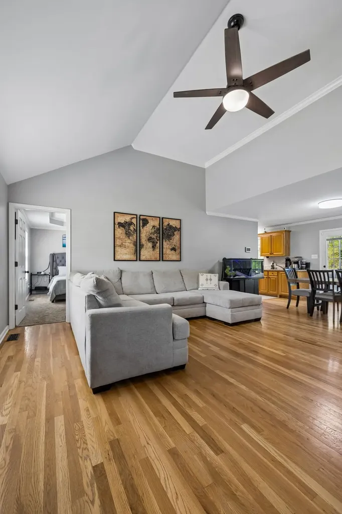 3084 Bowker Road Charlotte TN 37036