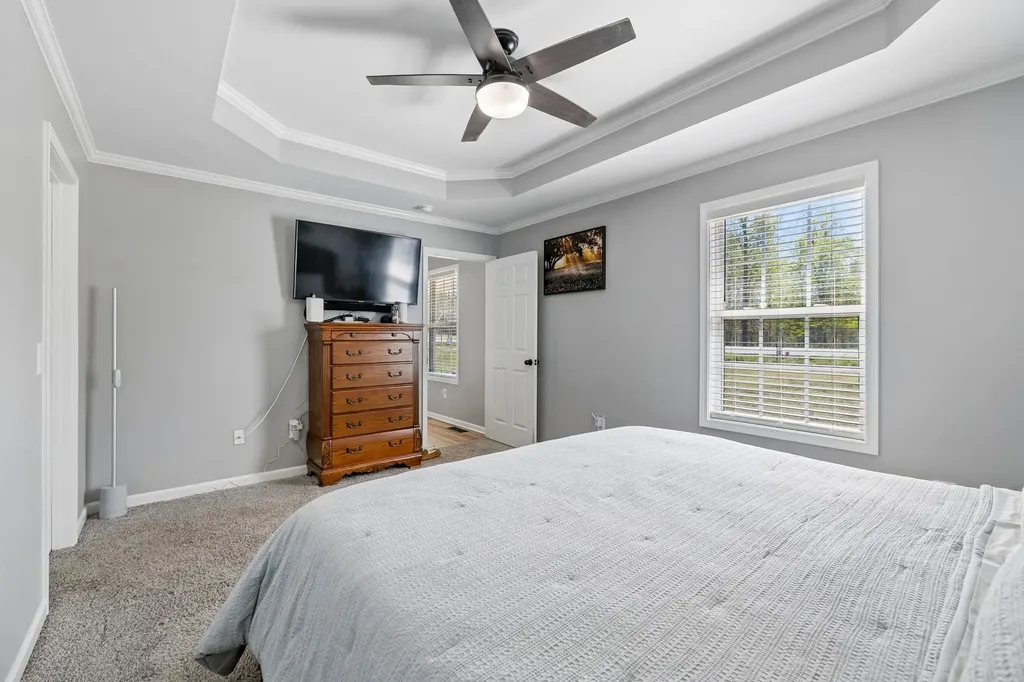 3084 Bowker Road Charlotte TN 37036