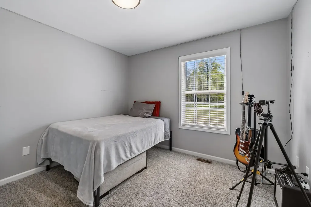 3084 Bowker Road Charlotte TN 37036