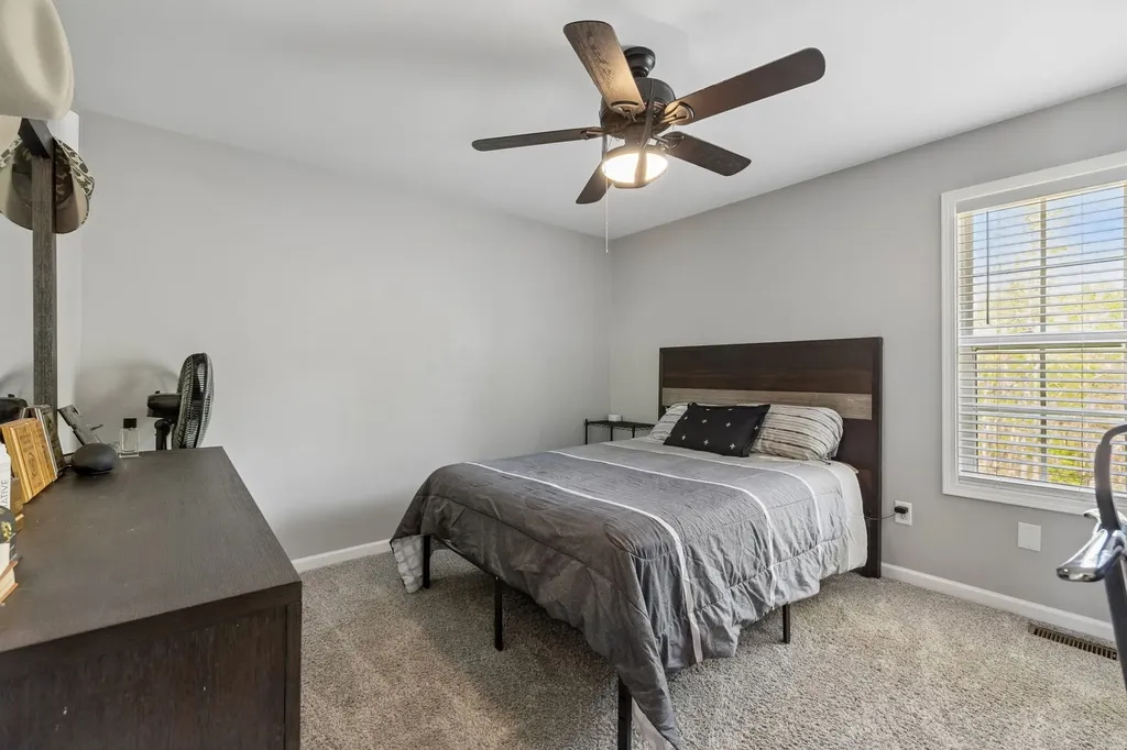 3084 Bowker Road Charlotte TN 37036