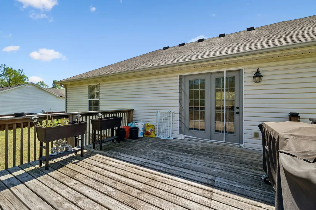 3084 Bowker Road Charlotte TN 37036