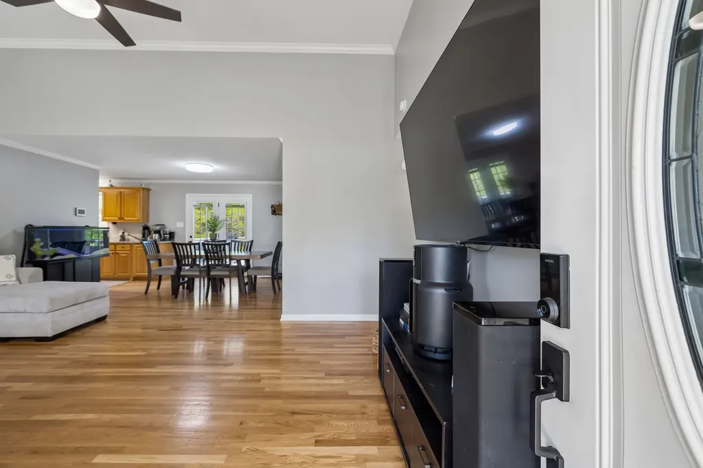 3084 Bowker Road Charlotte TN 37036