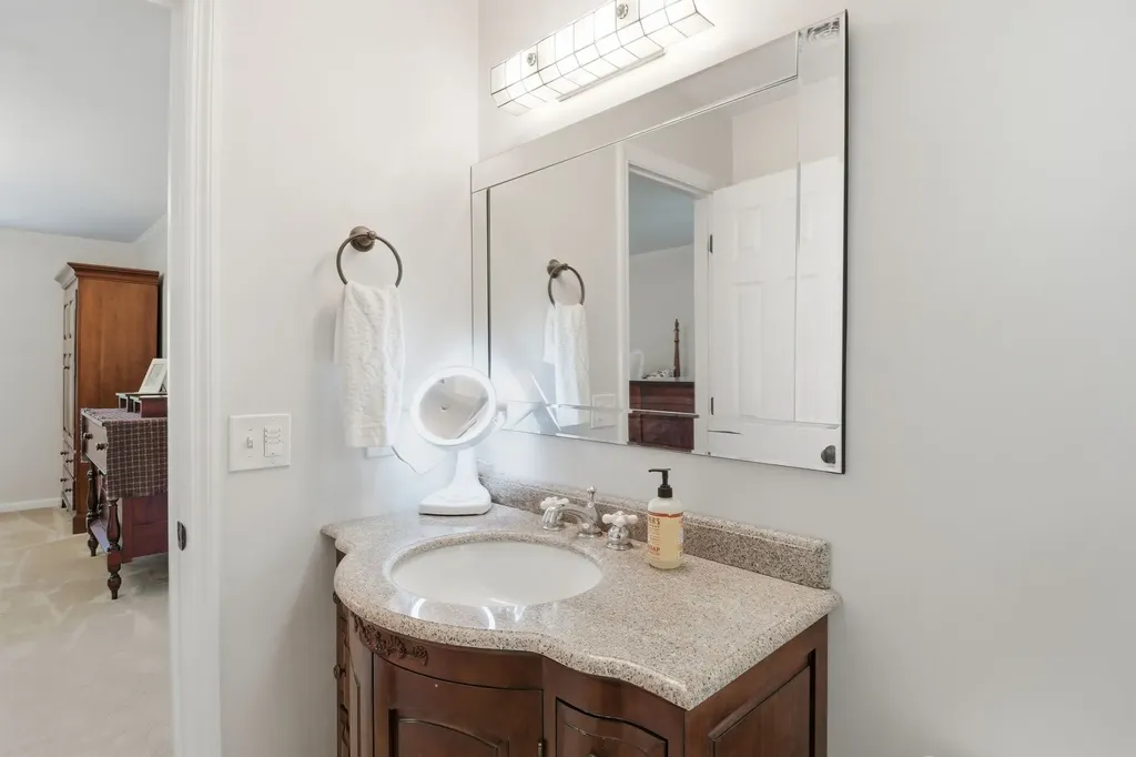 216 Pebble Glen Drive Franklin TN 37064