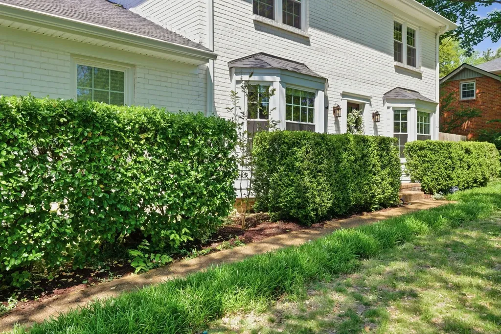 216 Pebble Glen Drive Franklin TN 37064