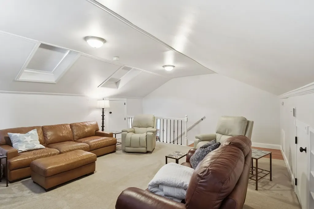 216 Pebble Glen Drive Franklin TN 37064
