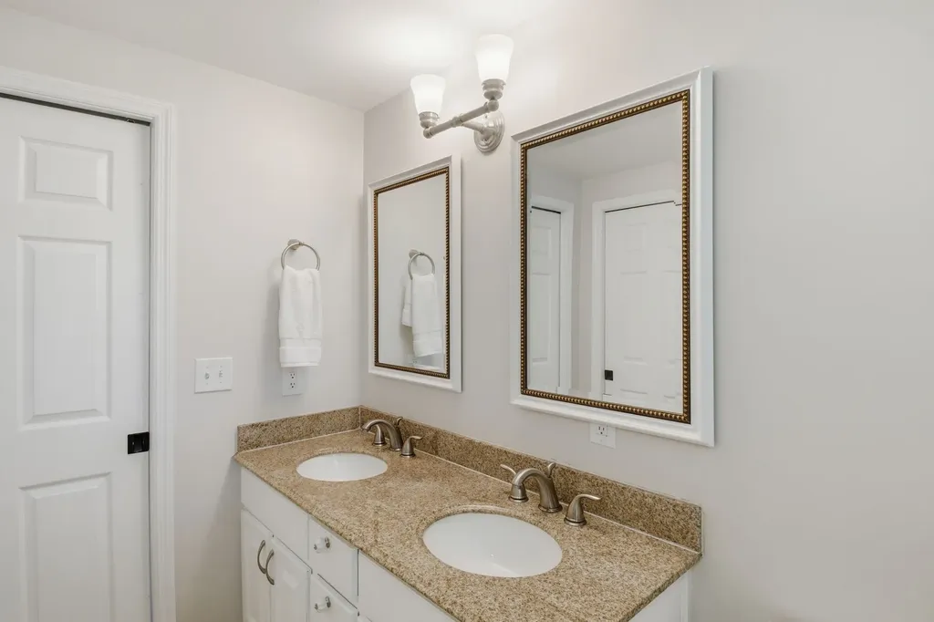 216 Pebble Glen Drive Franklin TN 37064