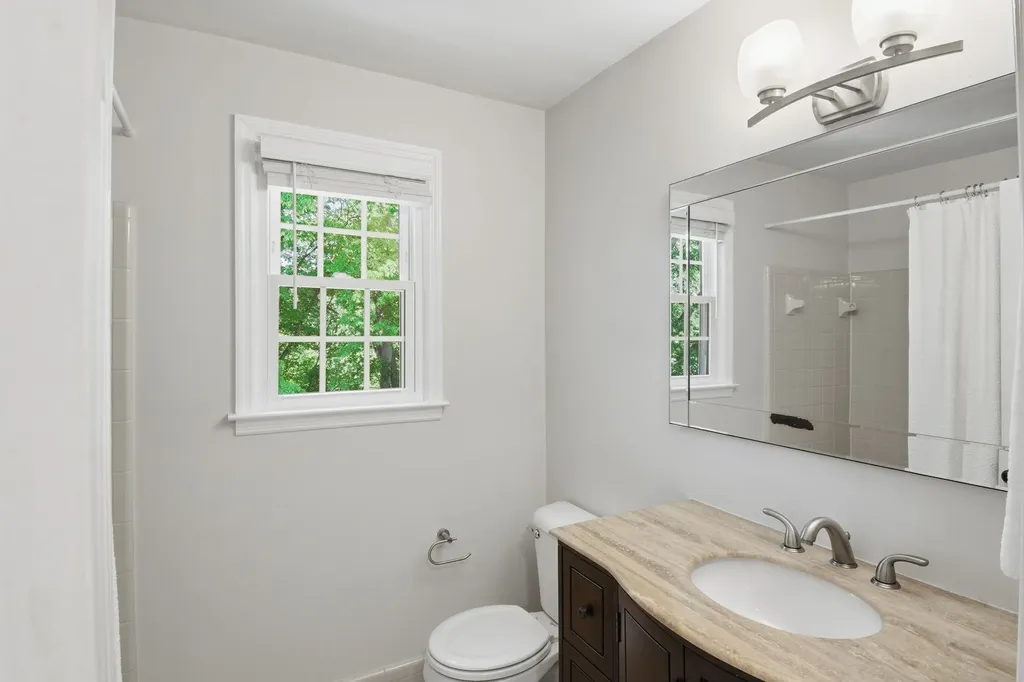 216 Pebble Glen Drive Franklin TN 37064