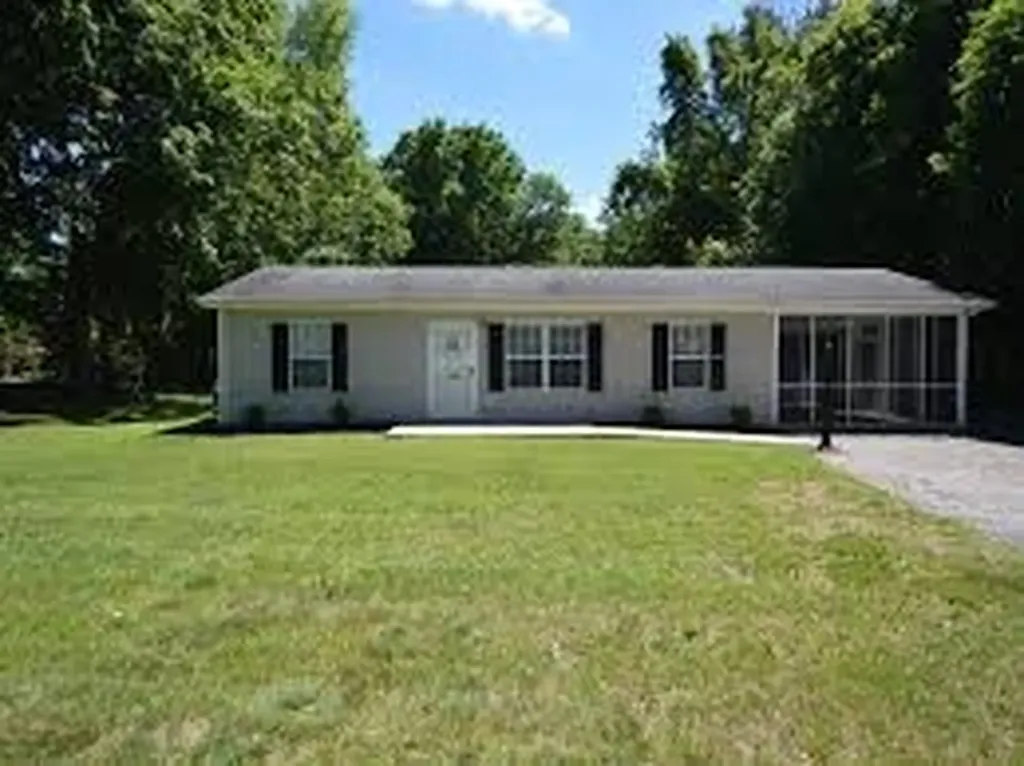 1592 Highway 76 Clarksville TN 37043