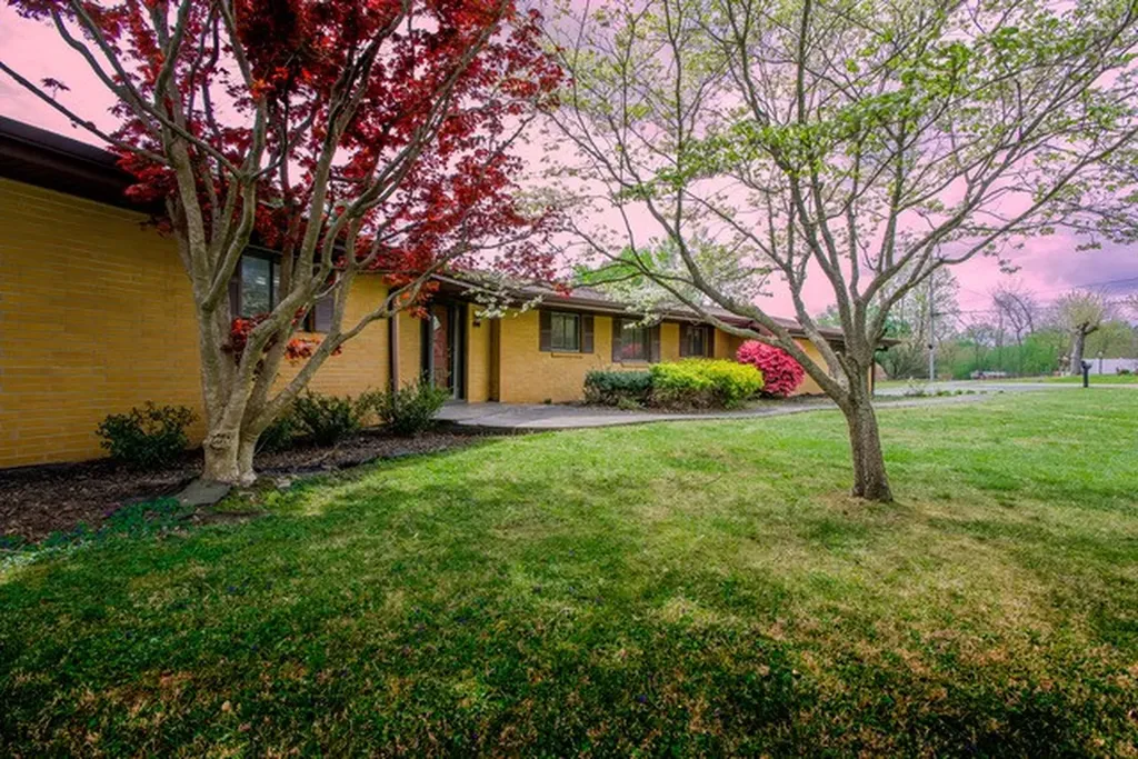1213 Mayes Drive Greenbrier TN 37073