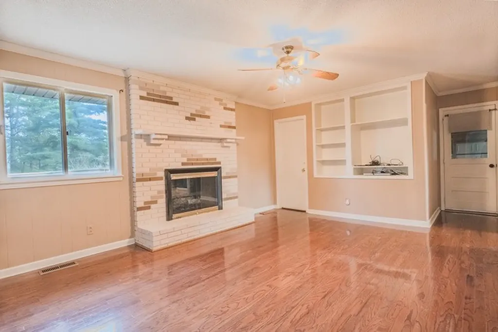 1213 Mayes Drive Greenbrier TN 37073