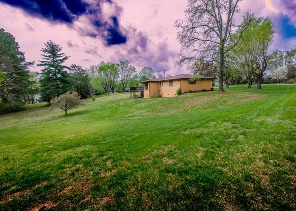 1213 Mayes Drive Greenbrier TN 37073