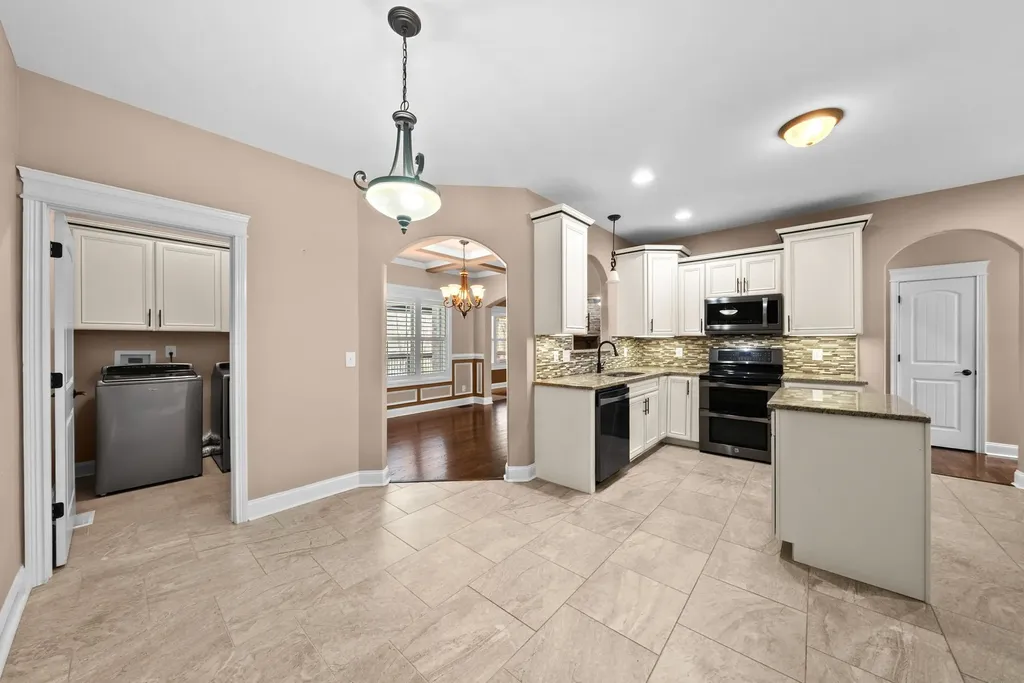 2531 Everwood Court Clarksville TN 37043
