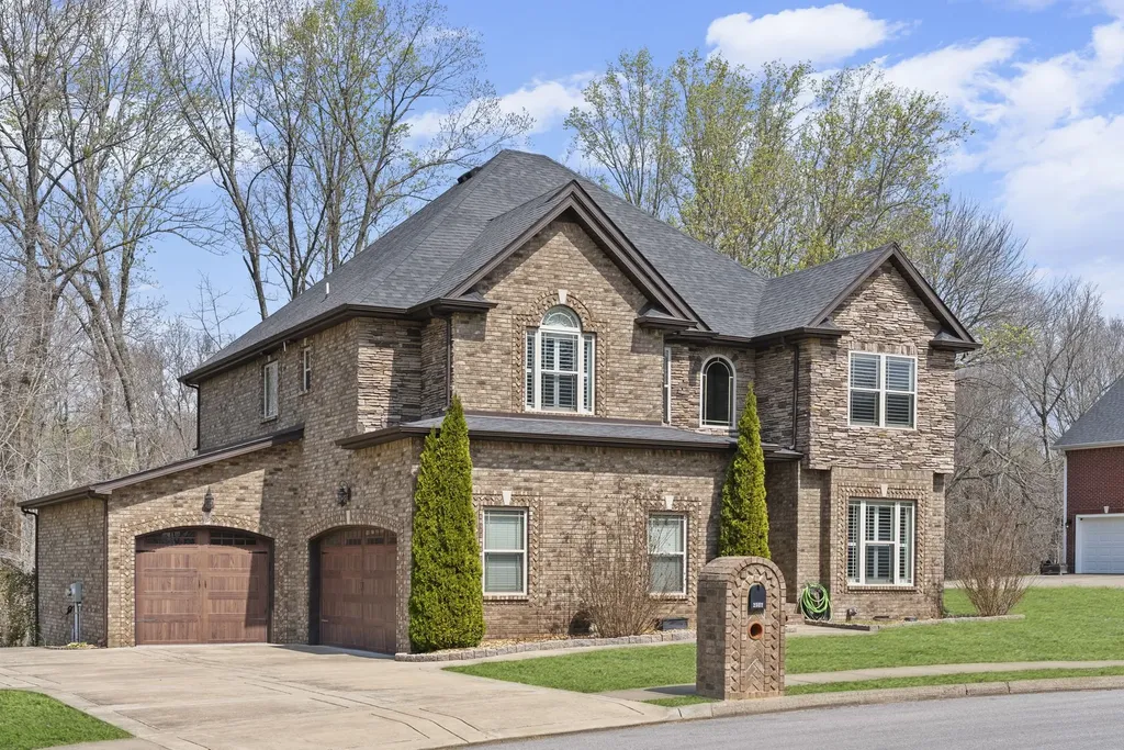 2531 Everwood Court Clarksville TN 37043