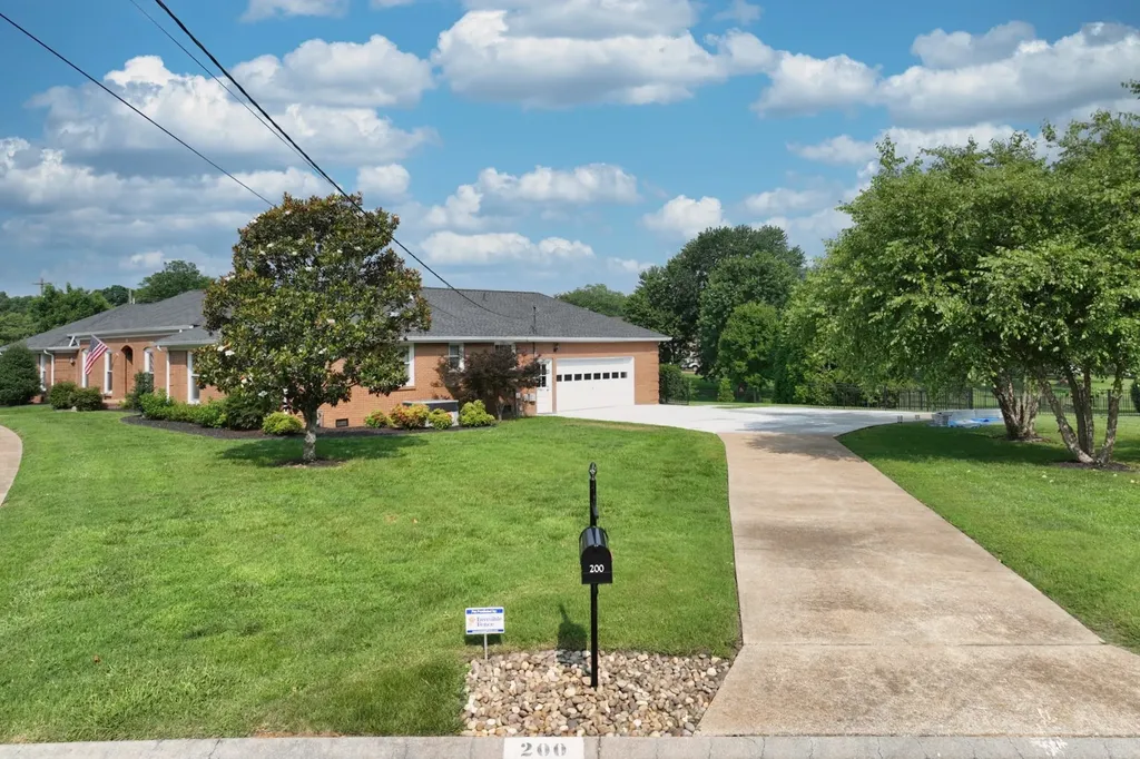 200 Rising Sun Terrace Old Hickory TN 37138