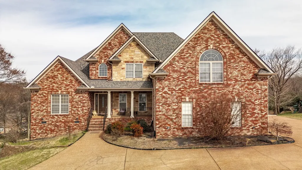 219 Hidden Harbour Drive Mount Juliet TN 37122