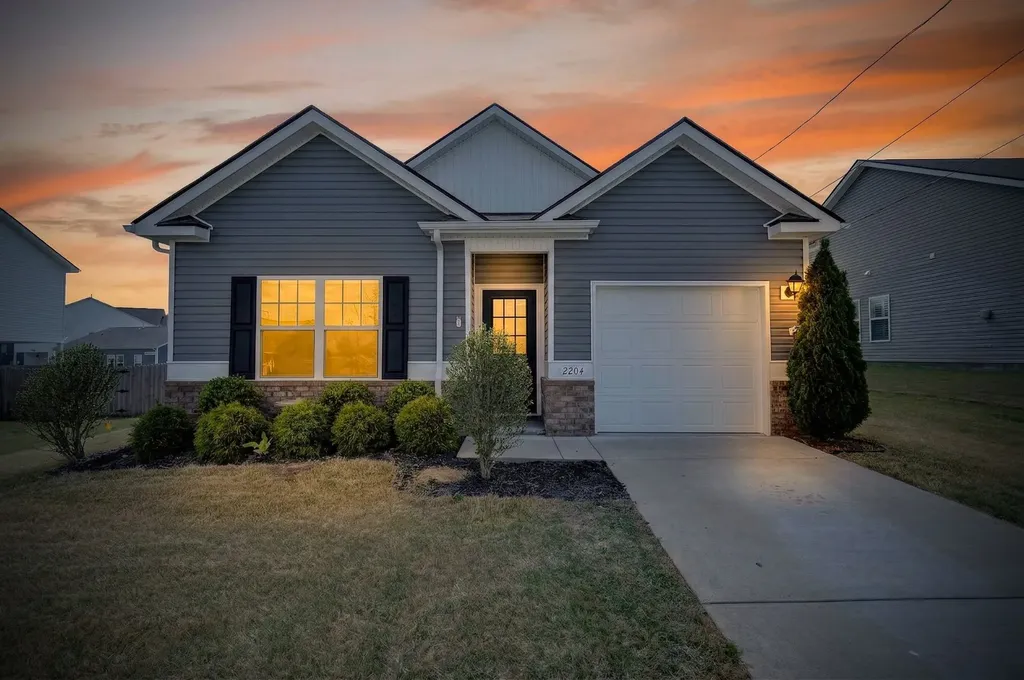 2204 Zeva Circle Columbia TN 38401