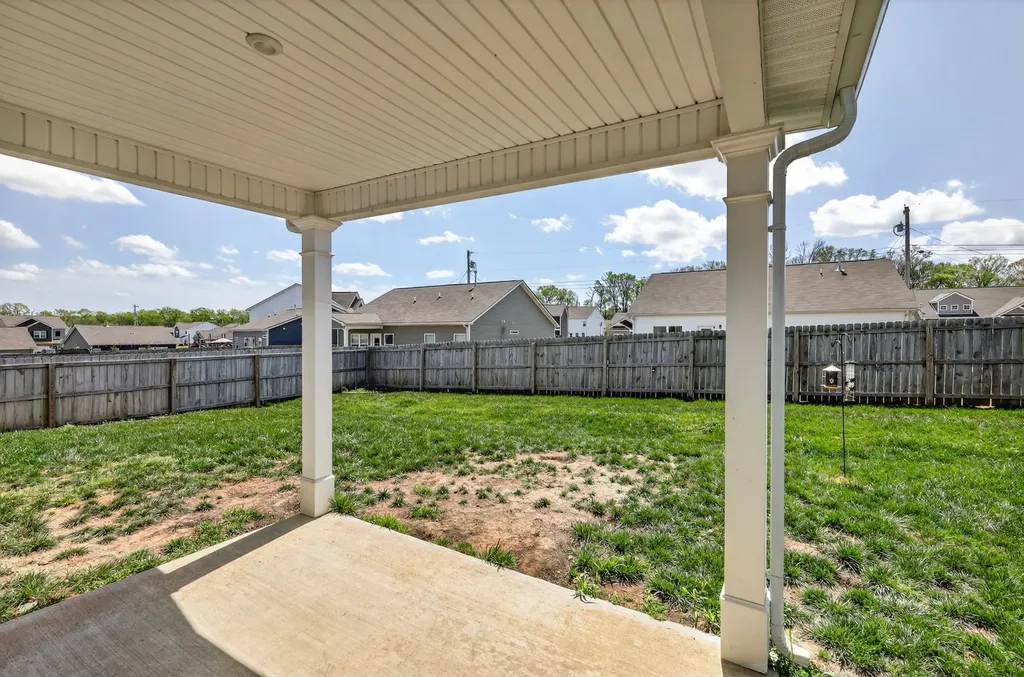2204 Zeva Circle Columbia TN 38401