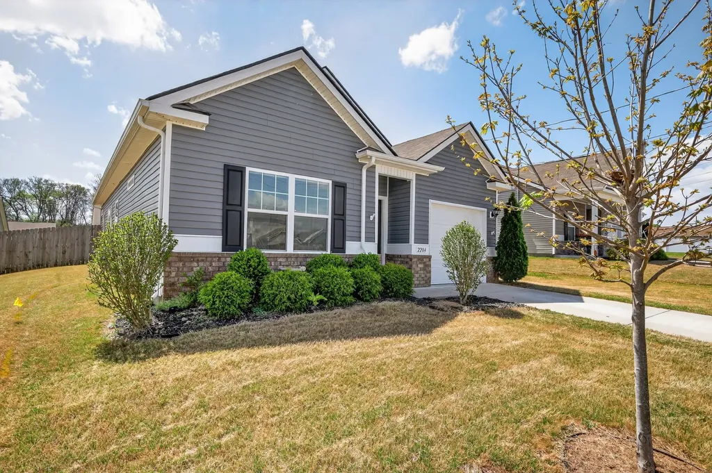 2204 Zeva Circle Columbia TN 38401