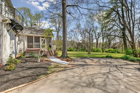 2809 Wimbledon Road Nashville TN 37215