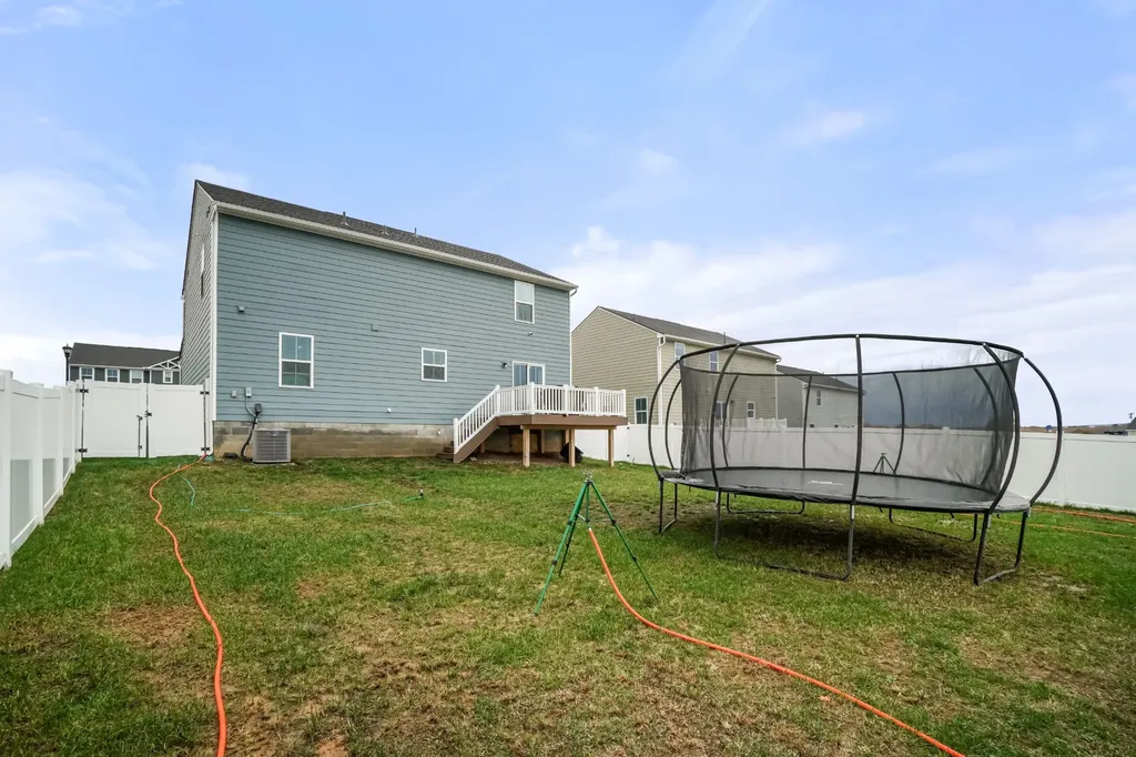 1147 Lisenbee Way Clarksville TN 37042