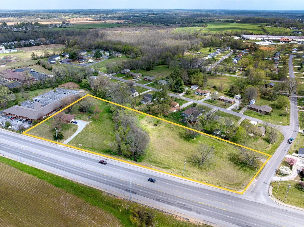 936 S Broadway Street Portland TN 37148