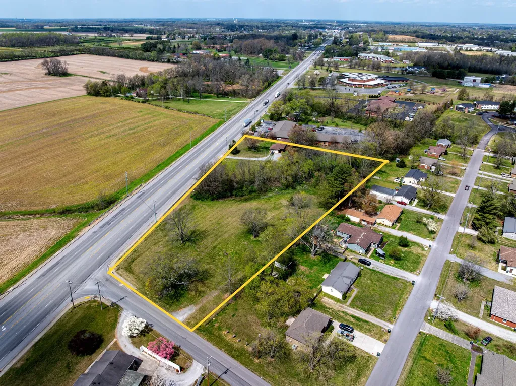 936 S Broadway Street Portland TN 37148
