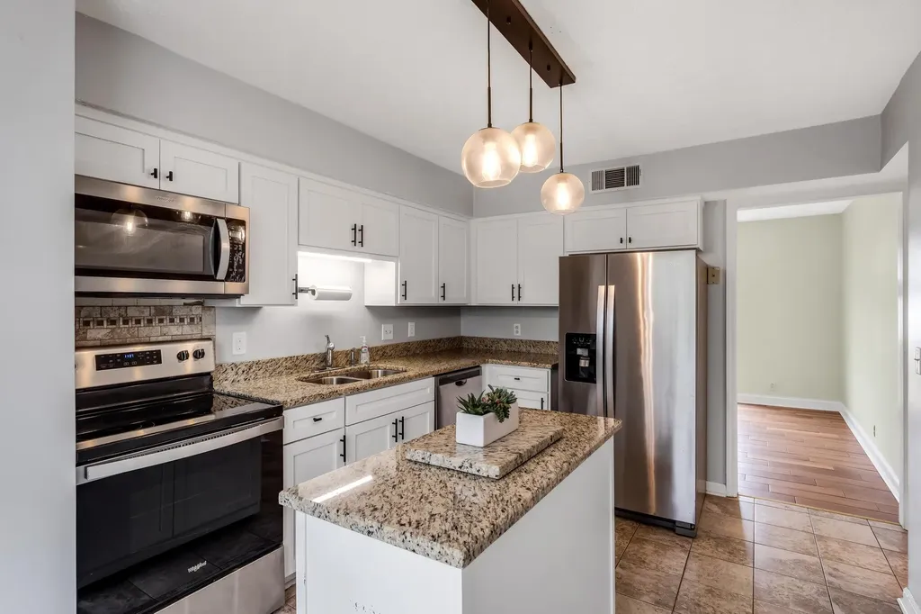 933 Ilawood Drive Nashville TN 37211
