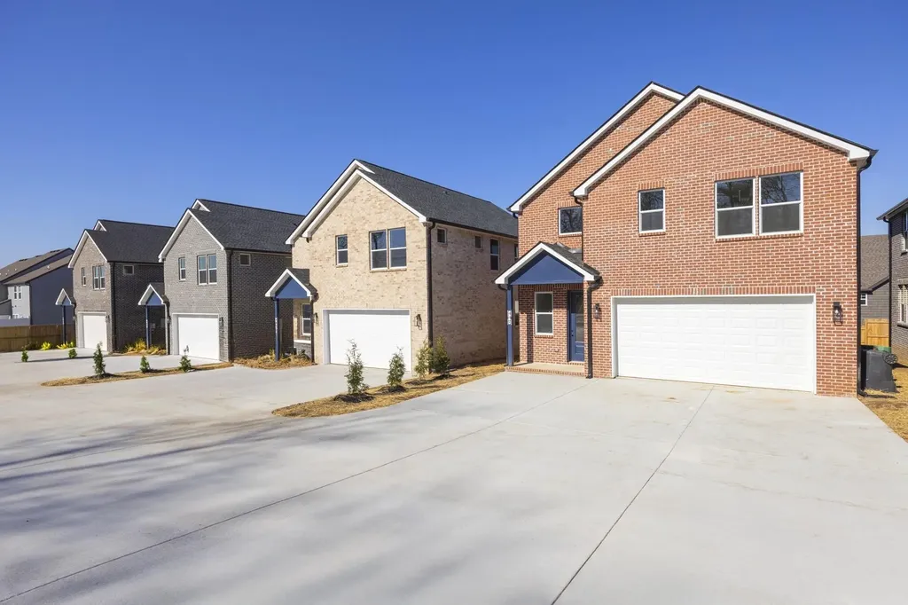449 Sandhill Road La Vergne TN 37086
