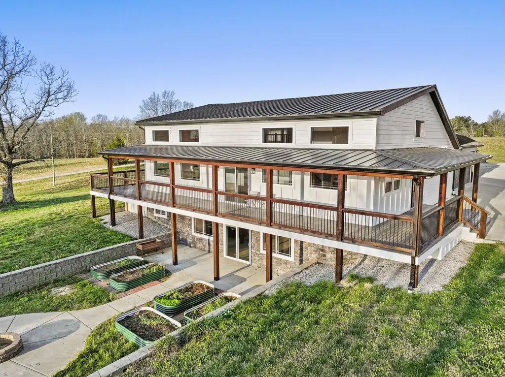 20 Zinker Road Lawrenceburg TN 38464