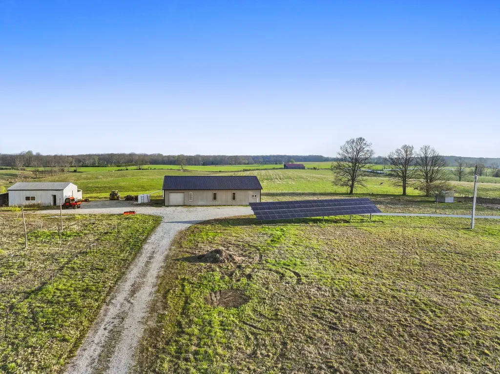 20 Zinker Road Lawrenceburg TN 38464
