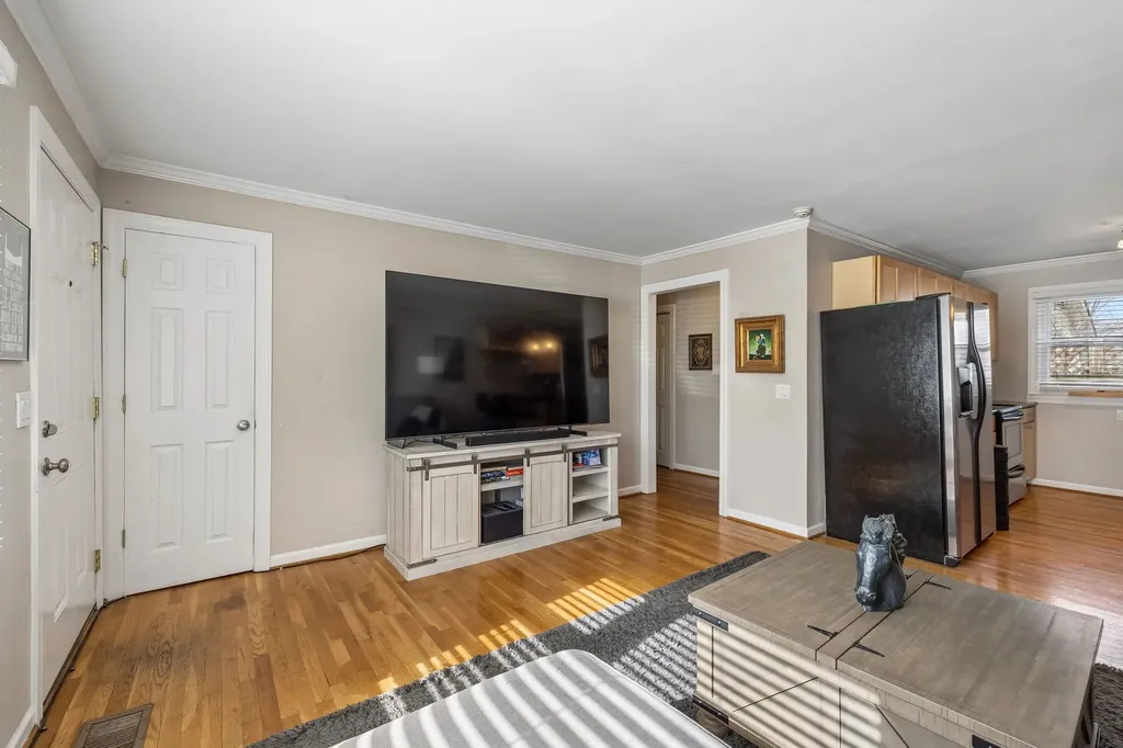 854 Kirkwood Avenue Nashville TN 37204