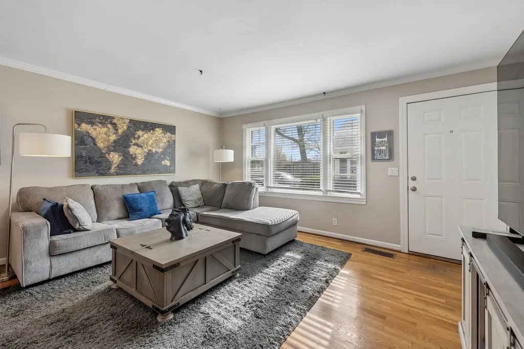 854 Kirkwood Avenue Nashville TN 37204
